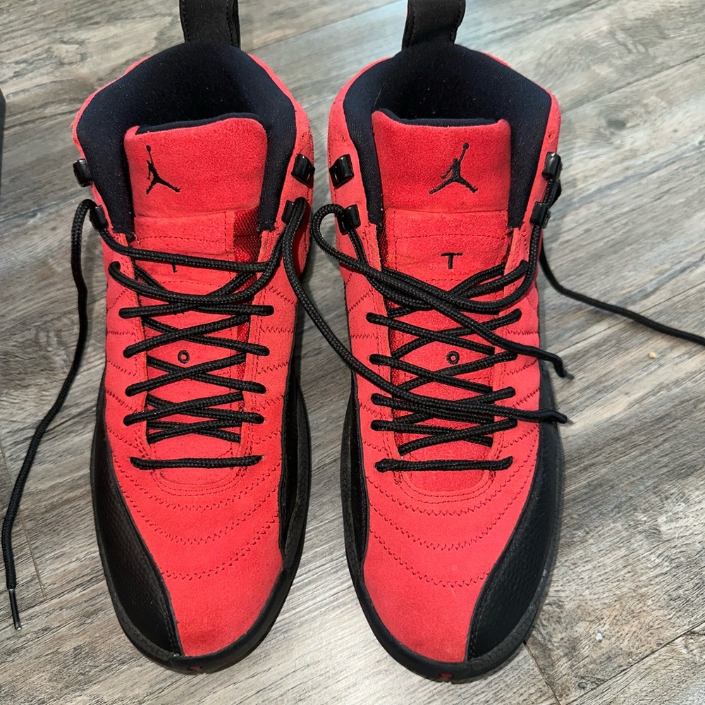 Jordan 12 Reverse Flu Game - Picture 2 of 9